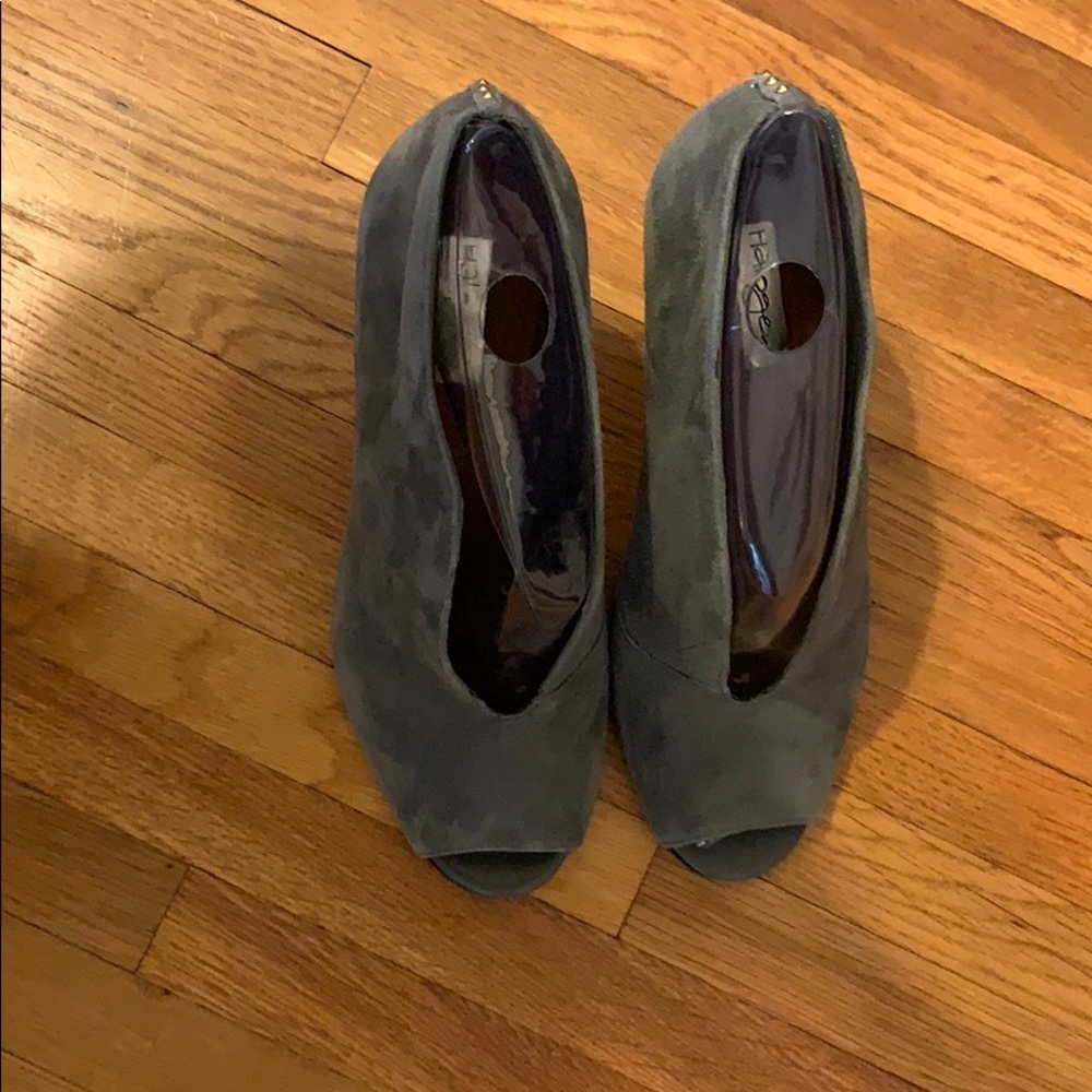 Fall ankle booties - Picture 3 of 4